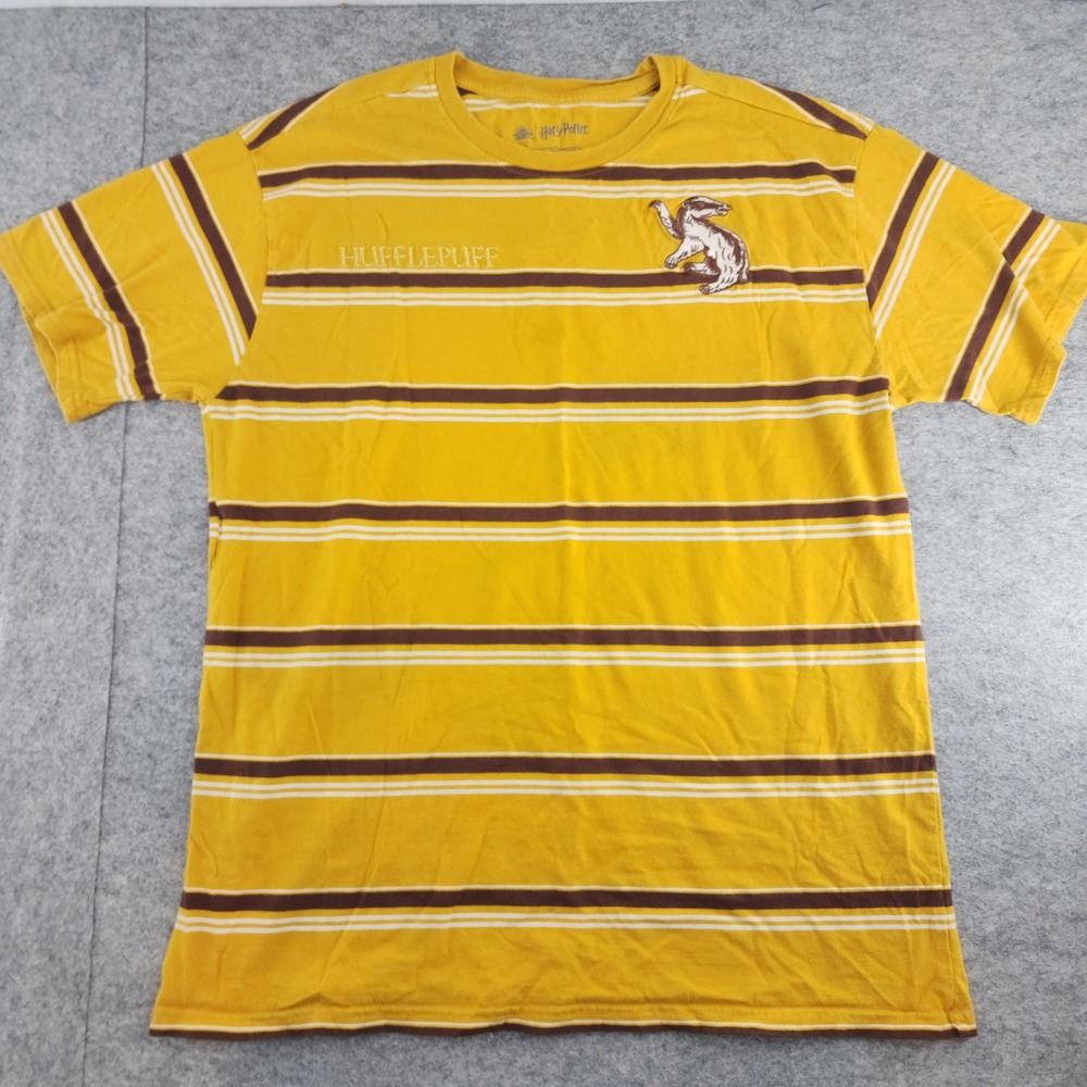 BoxLunch Harry Potter Hufflepuff Striped Badger Embroidered Tee Mens Medium
